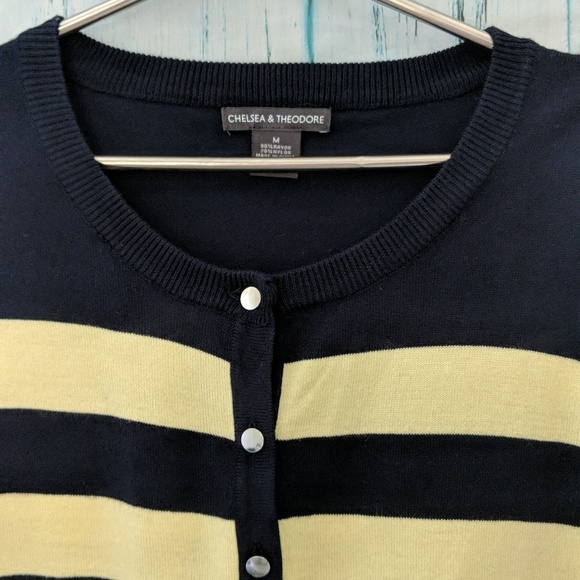 3/$20 Chelsea & Theodore Striped Crewneck Cardig… - Picture 3 of 5